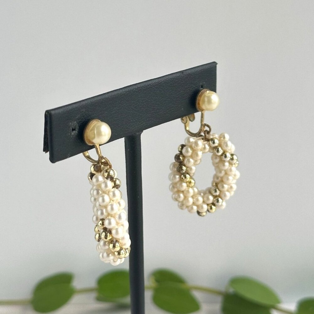 Vintage Faux Pearl & Gold Bead Clip-On Earrings Mid Century Bridal Jewelry 1.5" - Picture 2 of 8